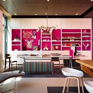 Hotell Moxy Munich Airport ****